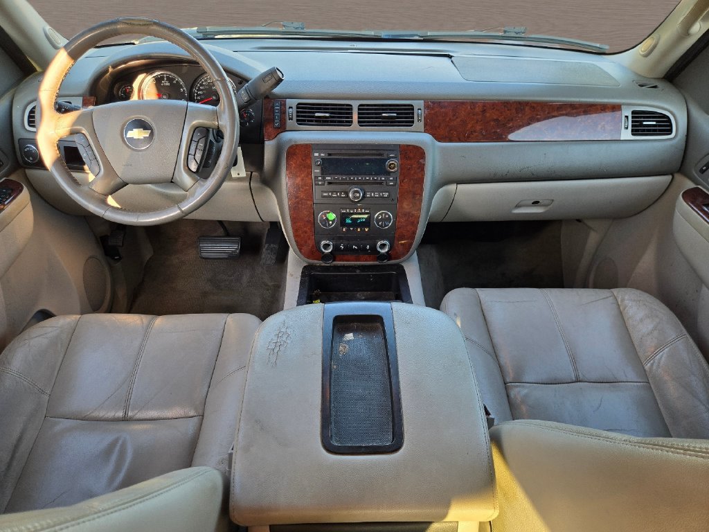 Used 2013 Chevrolet Tahoe LT w/ Luxury Package RWD image 15