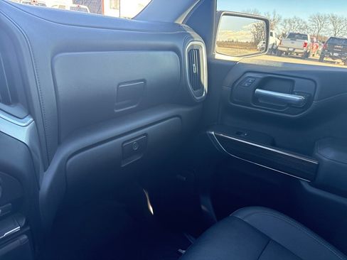 Used 2021 Chevrolet Silverado 1500 LT Trail Boss w/ Convenience Package II image 18