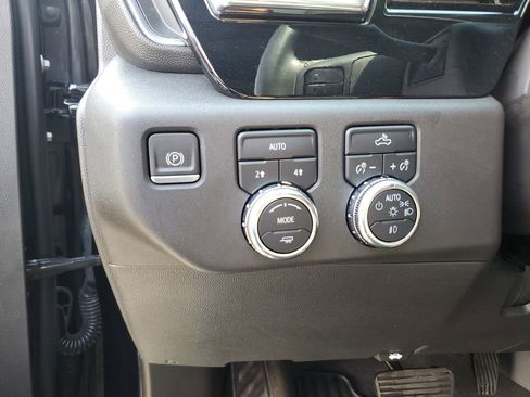 Used 2024 GMC Sierra 1500 Elevation AWD/4WD image 18