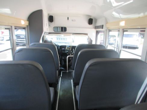 Used 2006 Chevrolet Express 3500 w/ School Bus Package RWD image 25