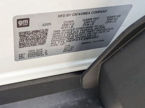 New 2026 Chevrolet Trax ACTIV w/ Sunroof Package image 37