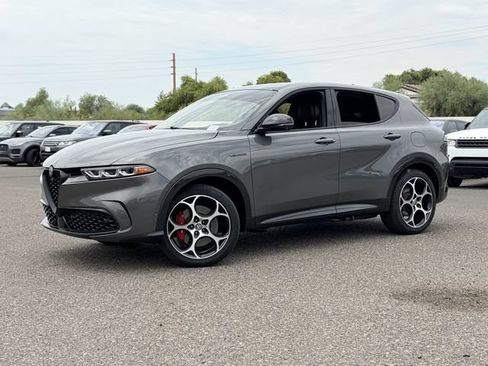 Used 2024 Alfa Romeo Tonale Veloce AWD/4WD image 2