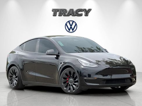 Used 2022 Tesla Model Y Performance AWD/4WD image 2