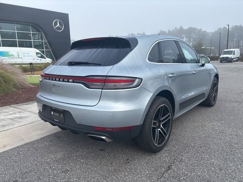 Used 2021 Porsche Macan image 3