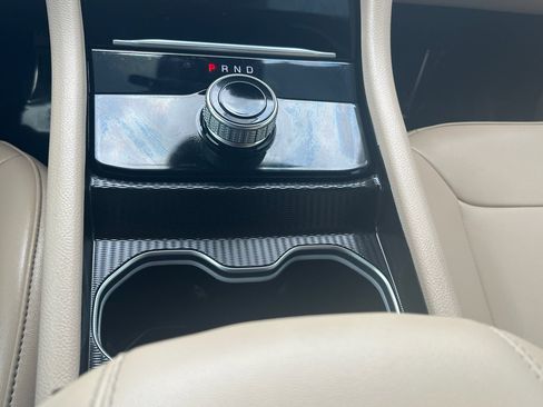 Used 2025 Jeep Grand Cherokee L Limited image 28