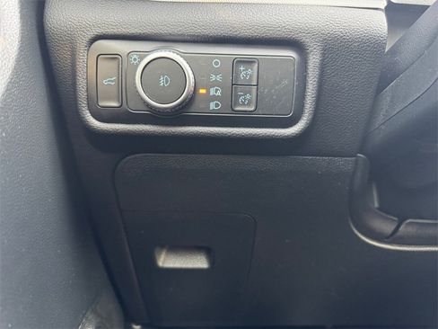 Used 2022 Ford Explorer XLT w/ Equipment Group 202A image 23