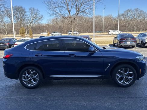 Used 2024 BMW X4 xDrive30i w/ Premium Package image 4