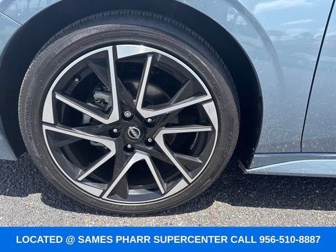 Used 2024 Nissan Sentra SR w/ SR Premium Package FWD image 10