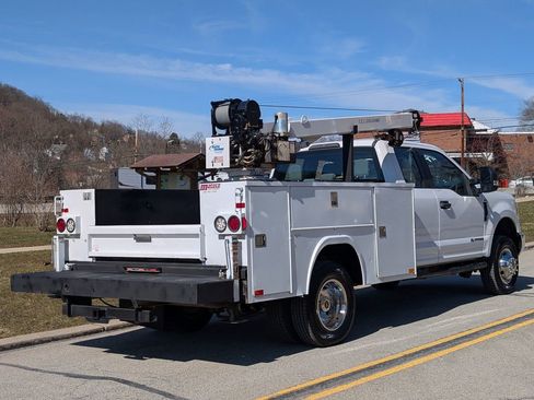 Used 2017 Ford F350 XL w/ Power Equipment Group AWD/4WD image 6
