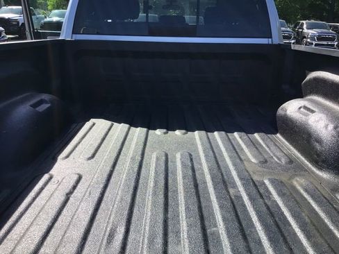 Used 2020 RAM 1500 Classic SLT RWD image 46