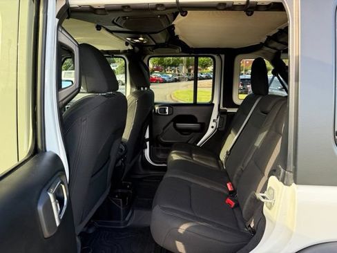 Used 2021 Jeep Wrangler Unlimited Sport AWD/4WD image 27