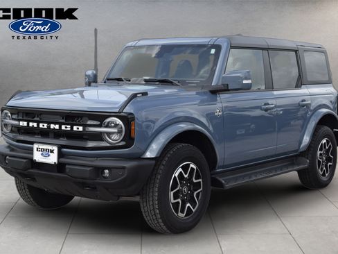 Used 2025 Ford Bronco Outer Banks AWD/4WD image 1