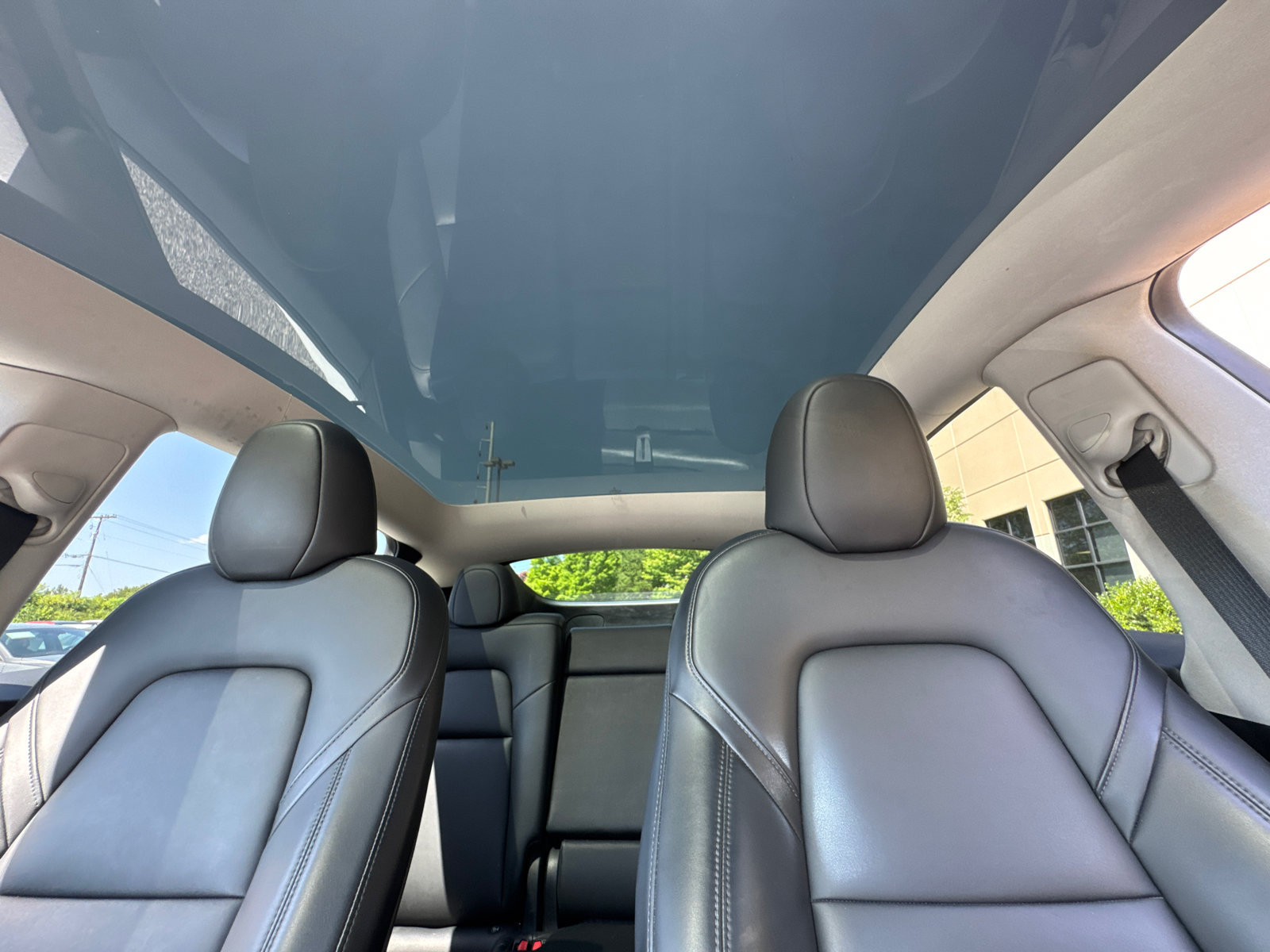 Used 2023 Tesla Model Y Long Range AWD/4WD image 30