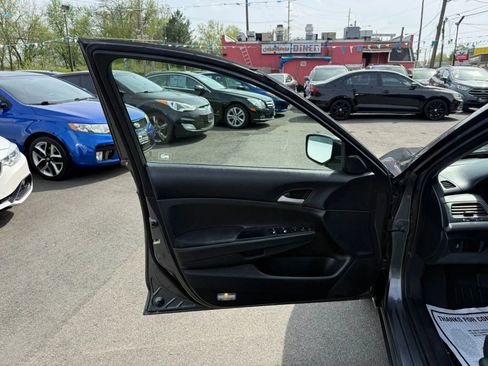Used 2011 Honda Accord LX image 13