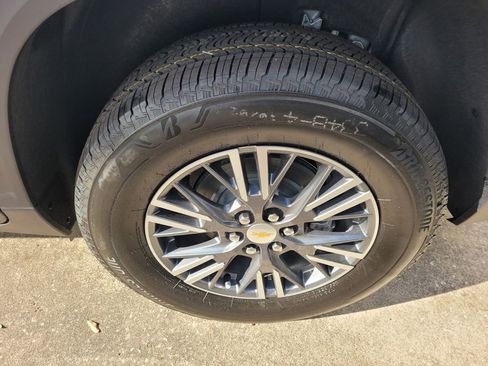 New 2026 Chevrolet Traverse LT w/ Driver Confidence Package image 20