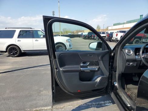 Used 2022 Mercedes-Benz GLB 250 4MATIC image 22
