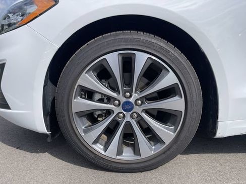Certified 2020 Ford Fusion SE AWD/4WD image 10