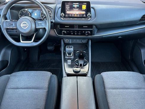 Used 2021 Nissan Rogue S image 14