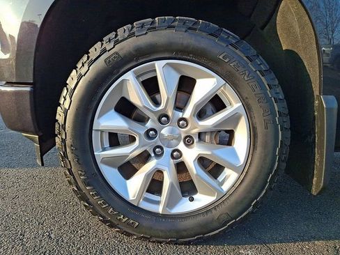 Certified 2023 Chevrolet Silverado 1500 Custom image 30