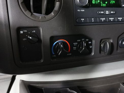 Used 2014 Ford E-150 and Econoline 150 w/ Power Group image 27