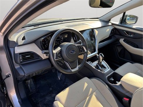 Used 2020 Subaru Outback Premium image 6