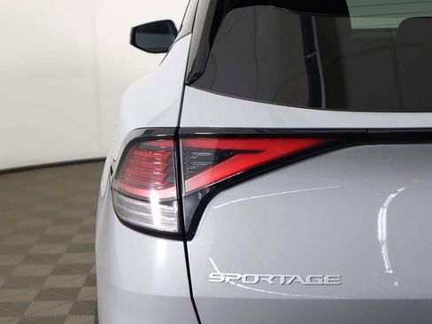 Used 2023 Kia Sportage X-Line w/ X-Line Premium Package AWD/4WD image 16