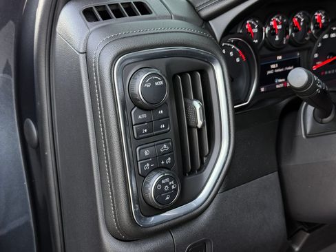 Used 2021 Chevrolet Silverado 1500 LTZ AWD/4WD image 17