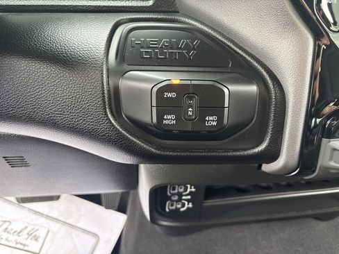 Used 2025 RAM 2500 Big Horn AWD/4WD image 24