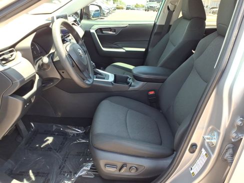 Used 2023 Toyota RAV4 XLE FWD image 20