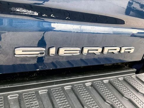 Used 2021 GMC Sierra 3500 Denali w/ Denali Ultimate Package AWD/4WD image 9