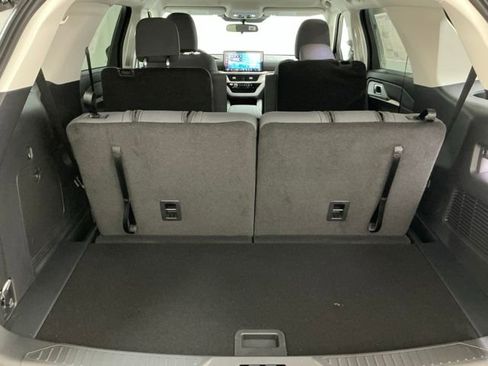New 2026 Ford Explorer Active AWD/4WD image 17