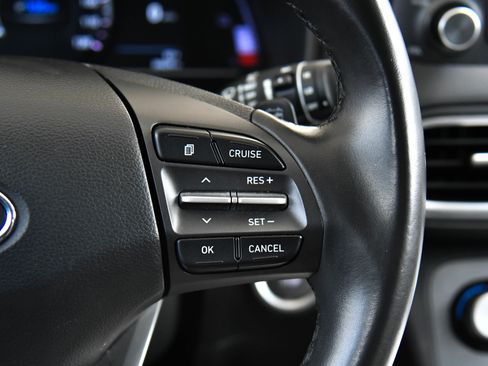 Used 2021 Hyundai Kona Limited FWD image 30