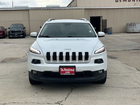 Used 2015 Jeep Cherokee Latitude AWD/4WD image 2