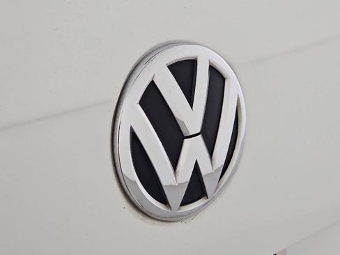 Certified 2021 Volkswagen Tiguan SE R-Line AWD/4WD image 11