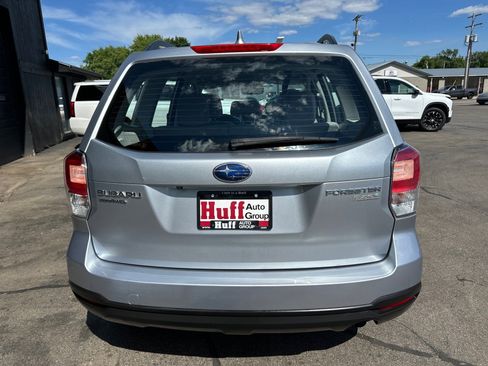 Used 2017 Subaru Forester 2.5i w/ Alloy Wheel Package AWD/4WD image 4