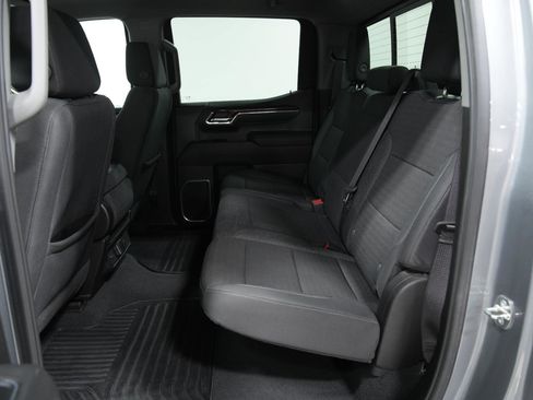 Used 2023 GMC Sierra 1500 SLE w/ Preferred Package image 19