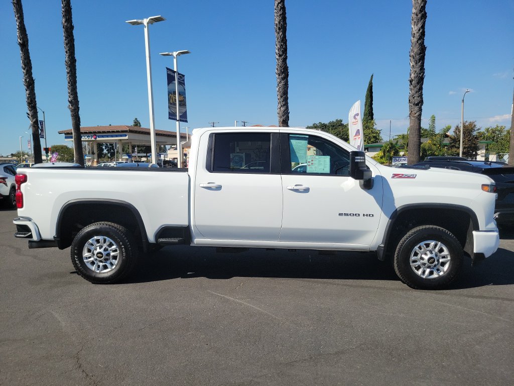 Used 2024 Chevrolet Silverado 2500 LT AWD/4WD image 31
