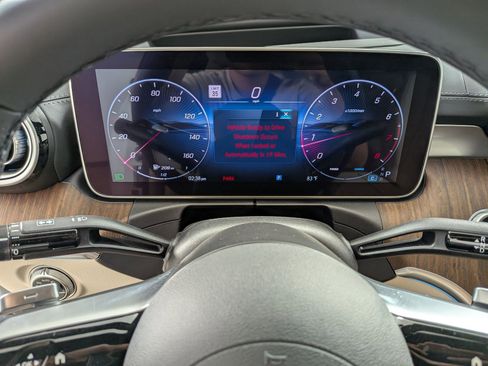 Used 2024 Mercedes-Benz CLE 300 4MATIC Coupe image 16
