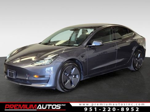 Used 2023 Tesla Model 3 Standard Range RWD image 1