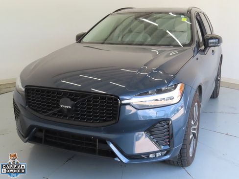 Used 2023 Volvo XC60 B5 Plus w/ Protection Package Premier AWD/4WD image 8