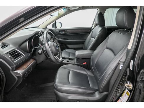 Used 2019 Subaru Outback 2.5i Limited AWD/4WD image 12