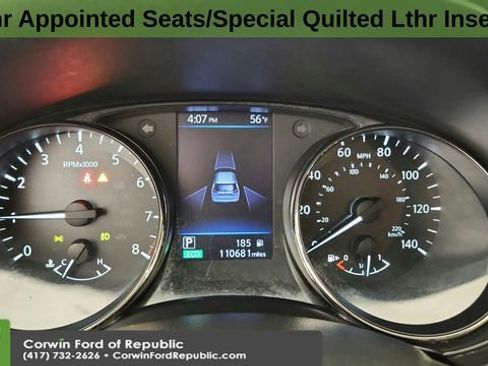 Used 2018 Nissan Rogue SL w/ Premium Package image 15