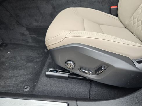 New 2026 Volvo XC60 B5 Plus w/ Protection Package Premier image 26