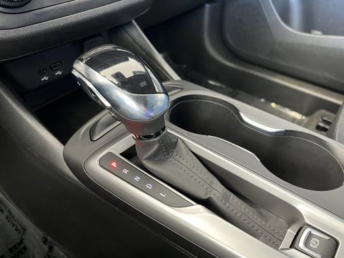 Used 2025 Buick Envista Preferred image 19