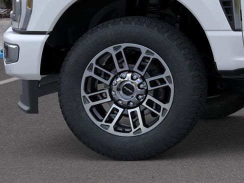 New 2026 Ford F250 Platinum w/ Platinum Plus Package image 19