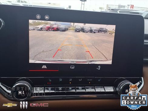 Certified 2024 GMC Canyon AT4 image 4