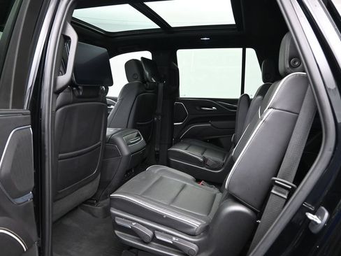 Used 2023 Cadillac Escalade Sport w/ Touring Package AWD/4WD image 27