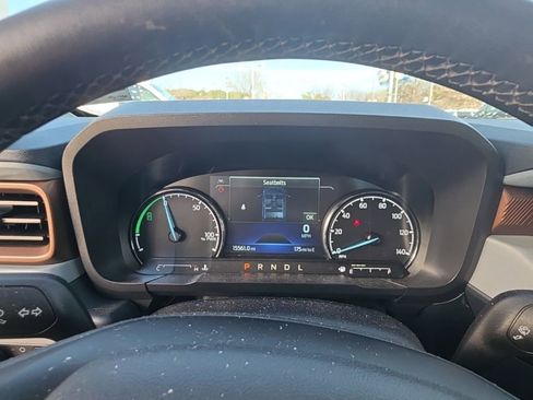 Used 2023 Ford Maverick Lariat w/ Lariat Luxury Package image 16