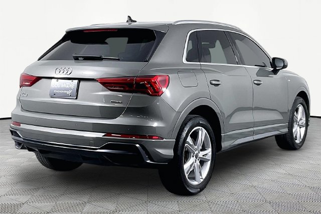 Used 2022 Audi Q3 2.0T Premium Plus w/ Premium Plus Package AWD/4WD image 6