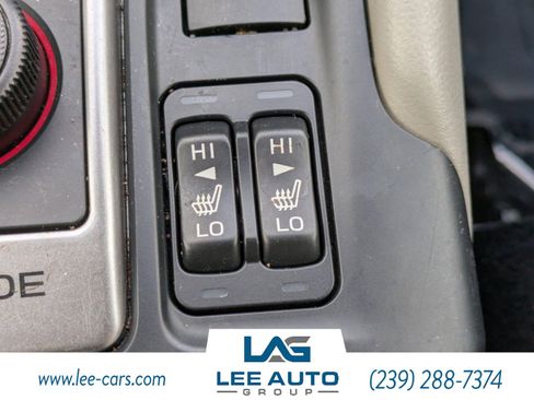 Used 2021 Subaru Forester Premium image 28